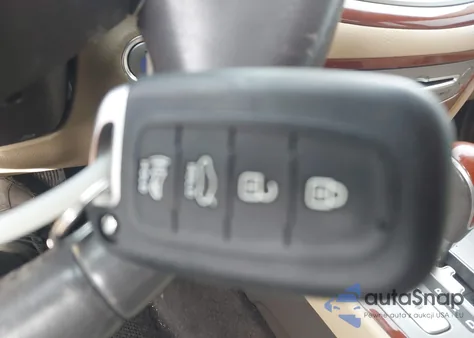 2013 Hyundai Genesis 3.8 z USA, uszkodzony, nr VIN KMHGC4DDXDU214322